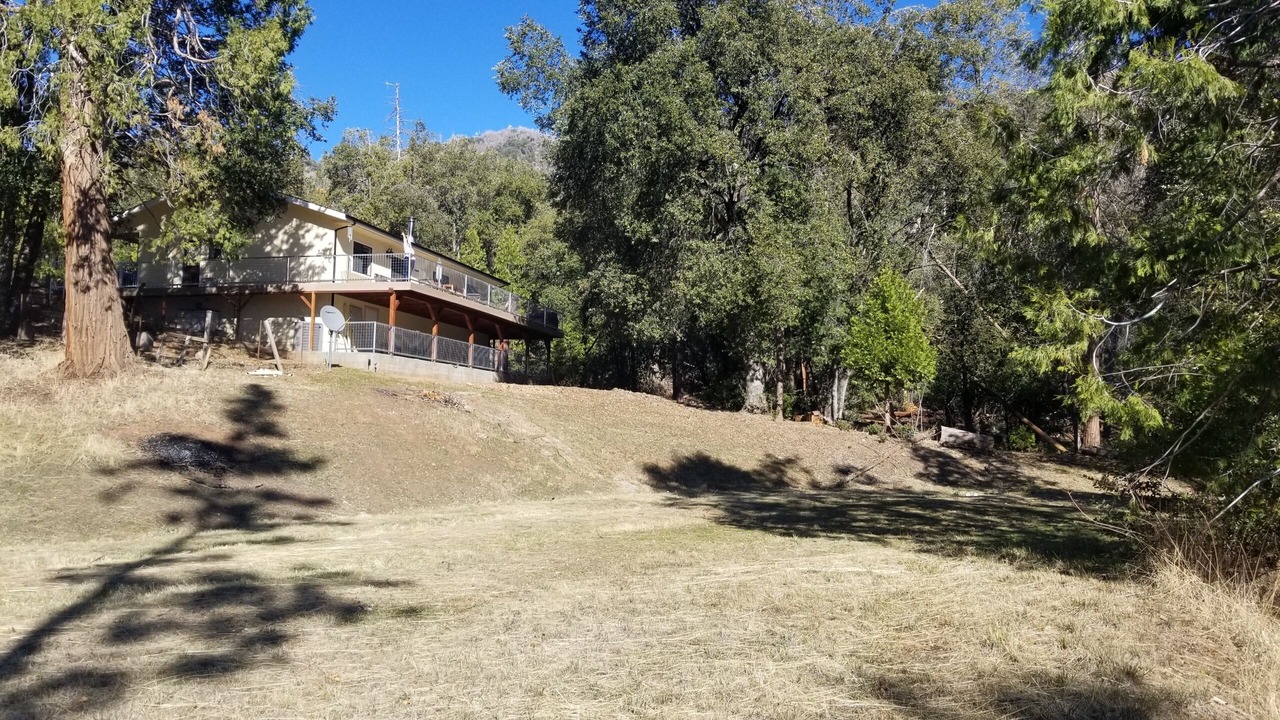 Photo of Others in Mariposa