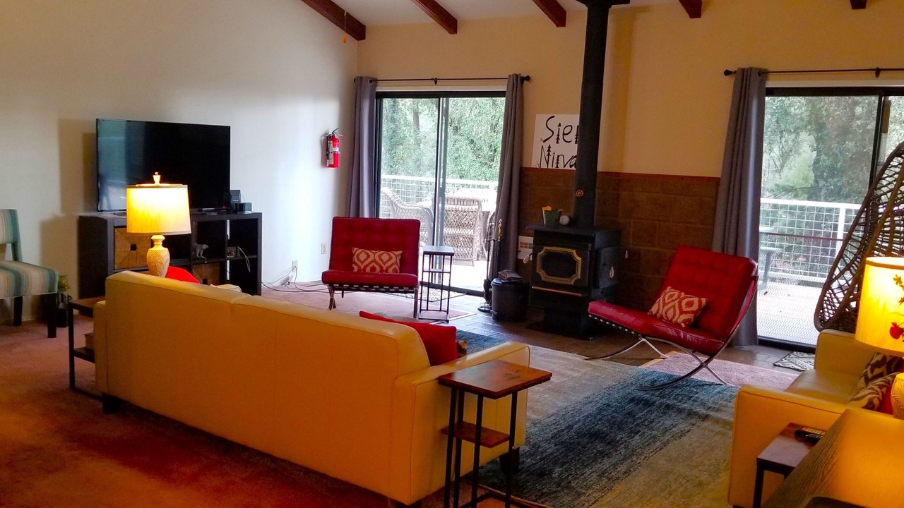 Photo of Livingroom in Mariposa