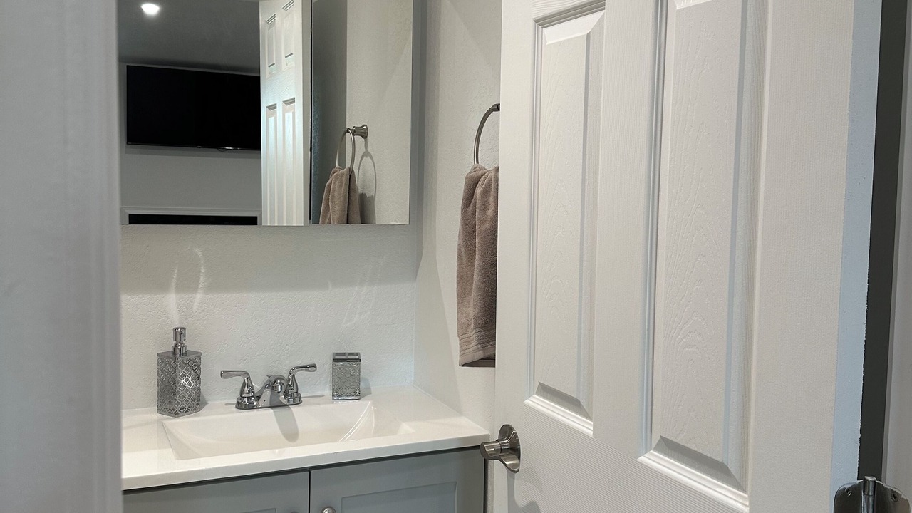 Photo of Bathroom in Southeast Anaheim