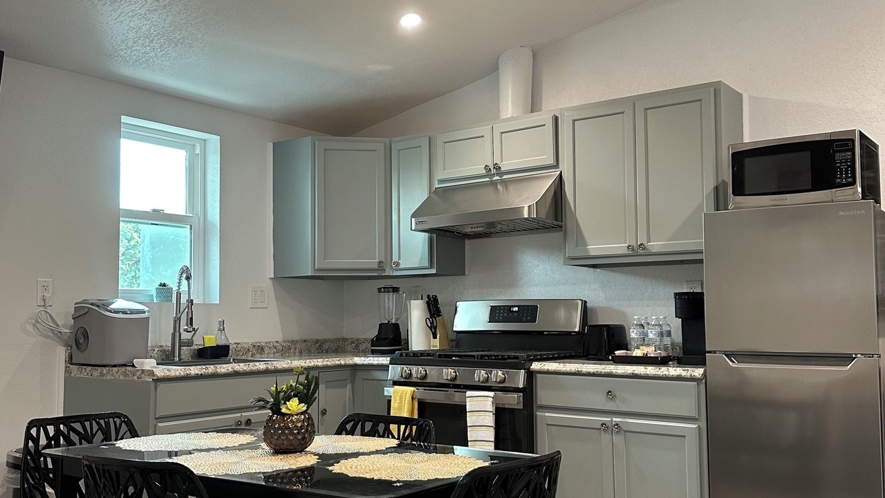 Photo of Kitchen in Southeast Anaheim