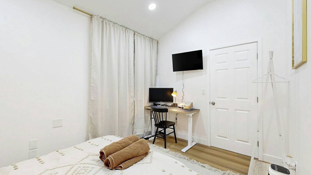 Photo of Bedroom in Park Mesa Heights