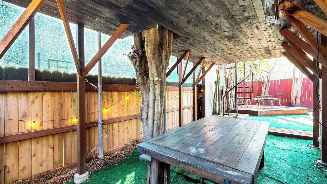 Photo of Outdoor in Park Mesa Heights