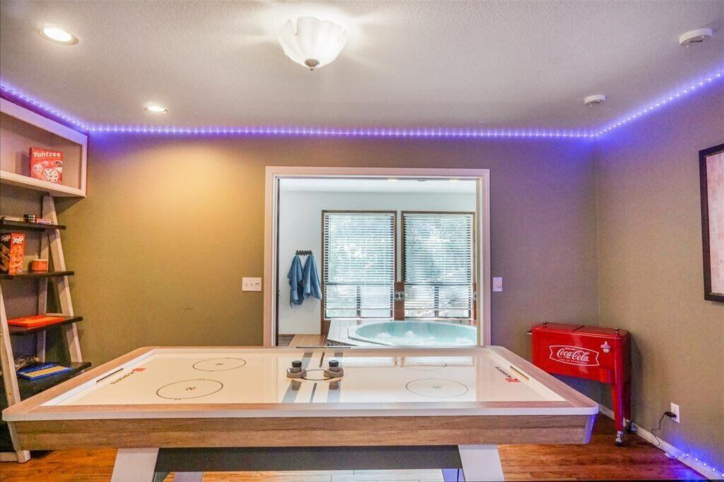 Photo of Bedroom in Crestline
