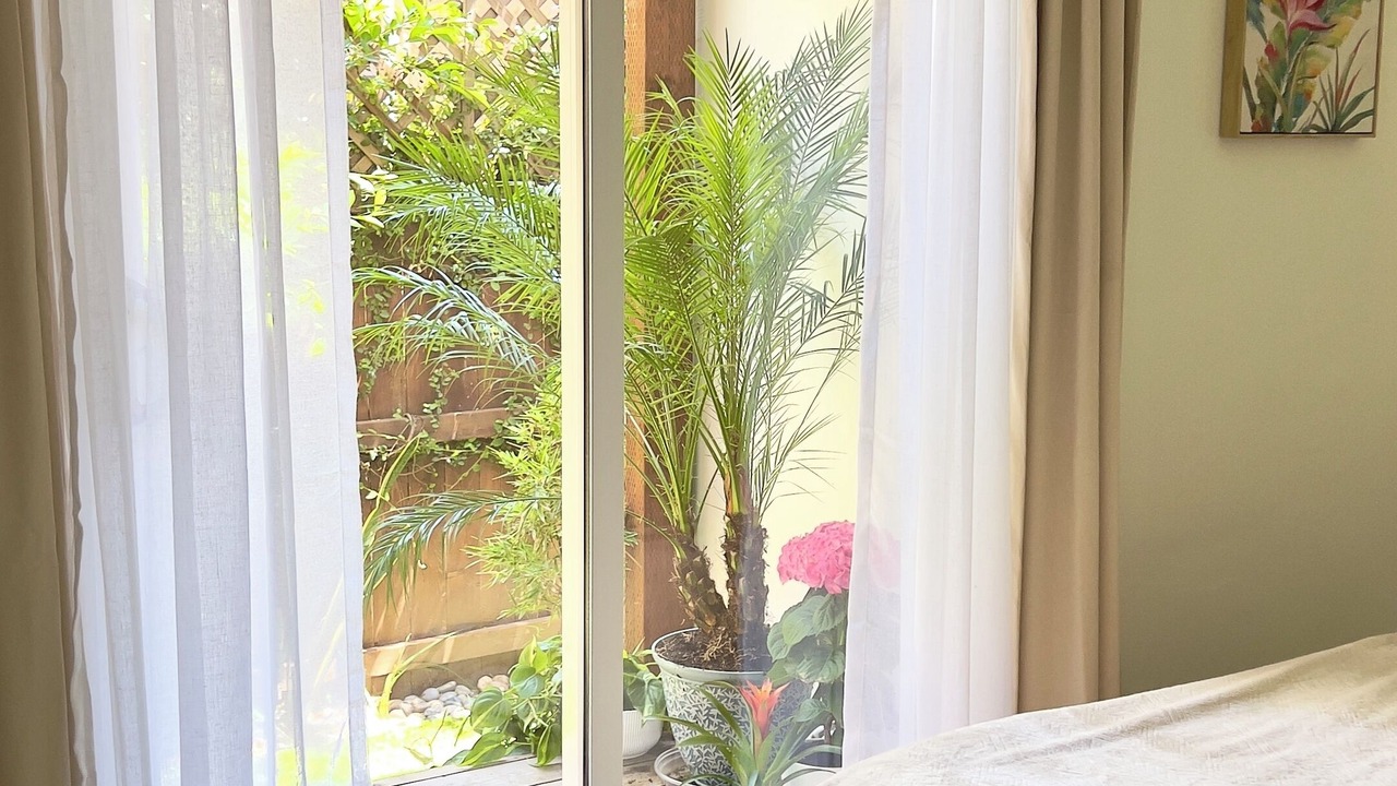 Photo of Bedroom in Mid-Wilshire