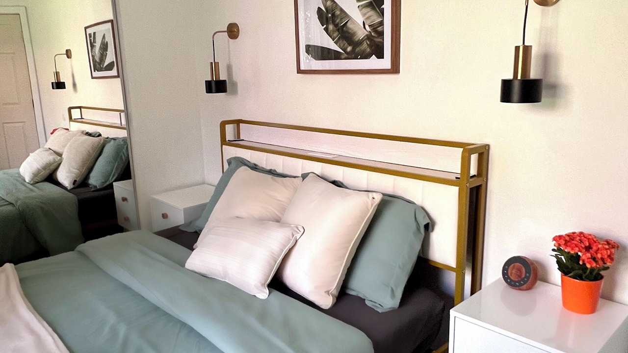 Photo of Bedroom in Mid-Wilshire