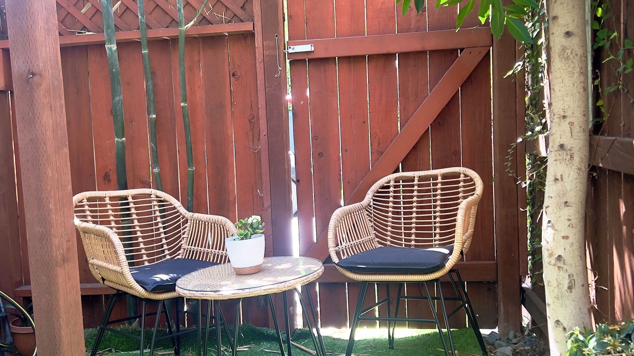 Photo of Patio Balcony in Mid-Wilshire
