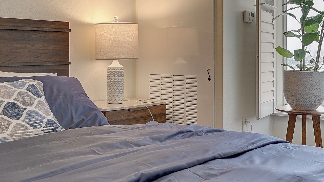 Photo of Bedroom in Downtown Long Beach