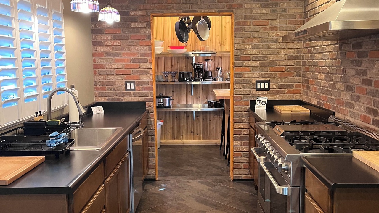 Photo of Kitchen in Pine Mountain Club