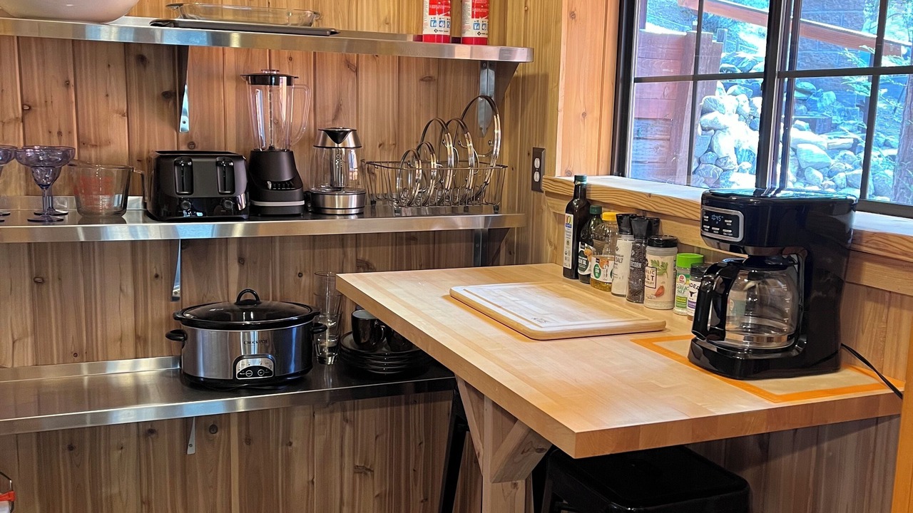Photo of Kitchen in Pine Mountain Club