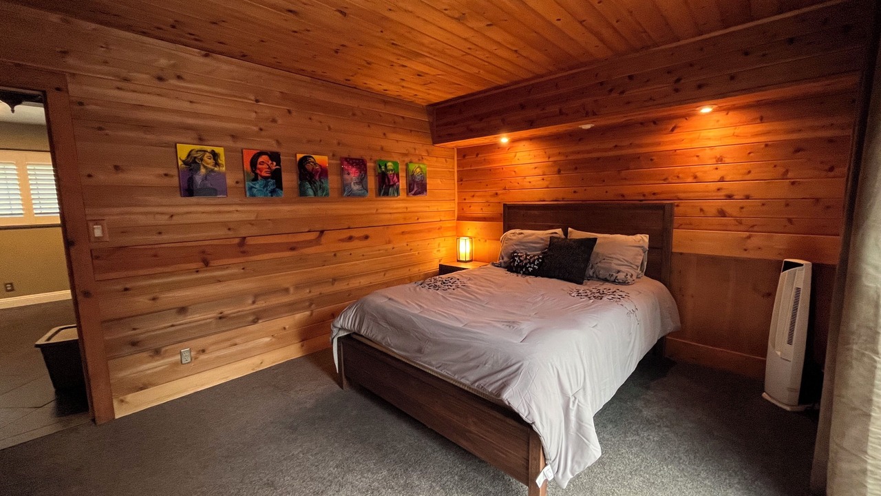 Photo of Bedroom in Pine Mountain Club