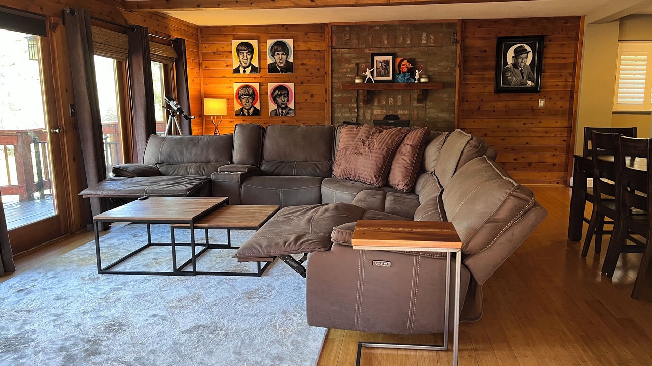 Photo of Livingroom in Pine Mountain Club