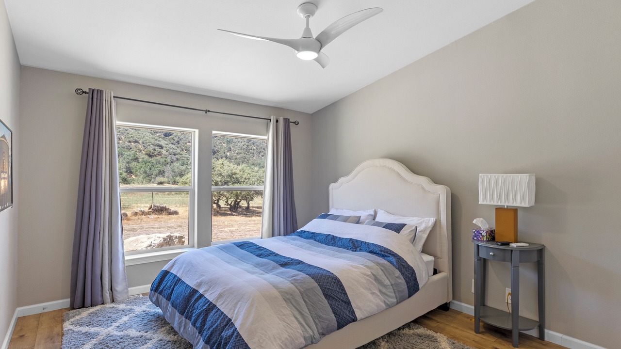 Photo of Bedroom in Tehachapi