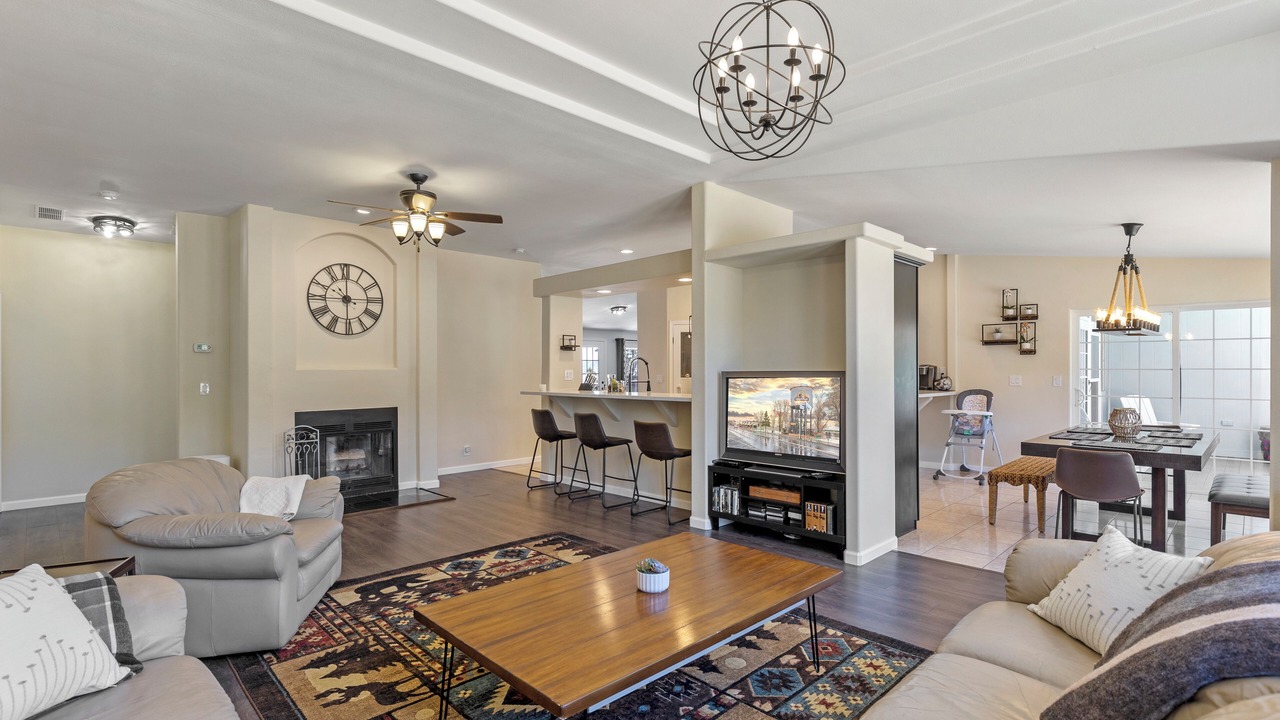 Photo of Livingroom in Tehachapi