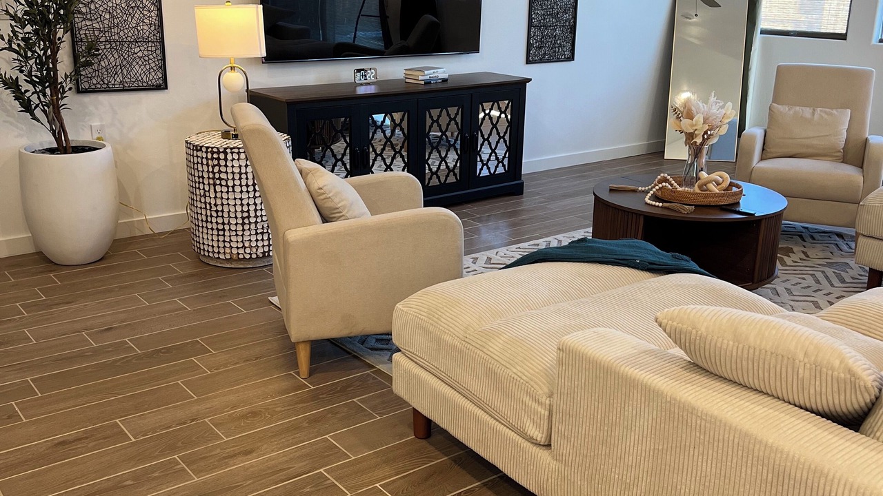 Photo of Livingroom in Pumpkin Center