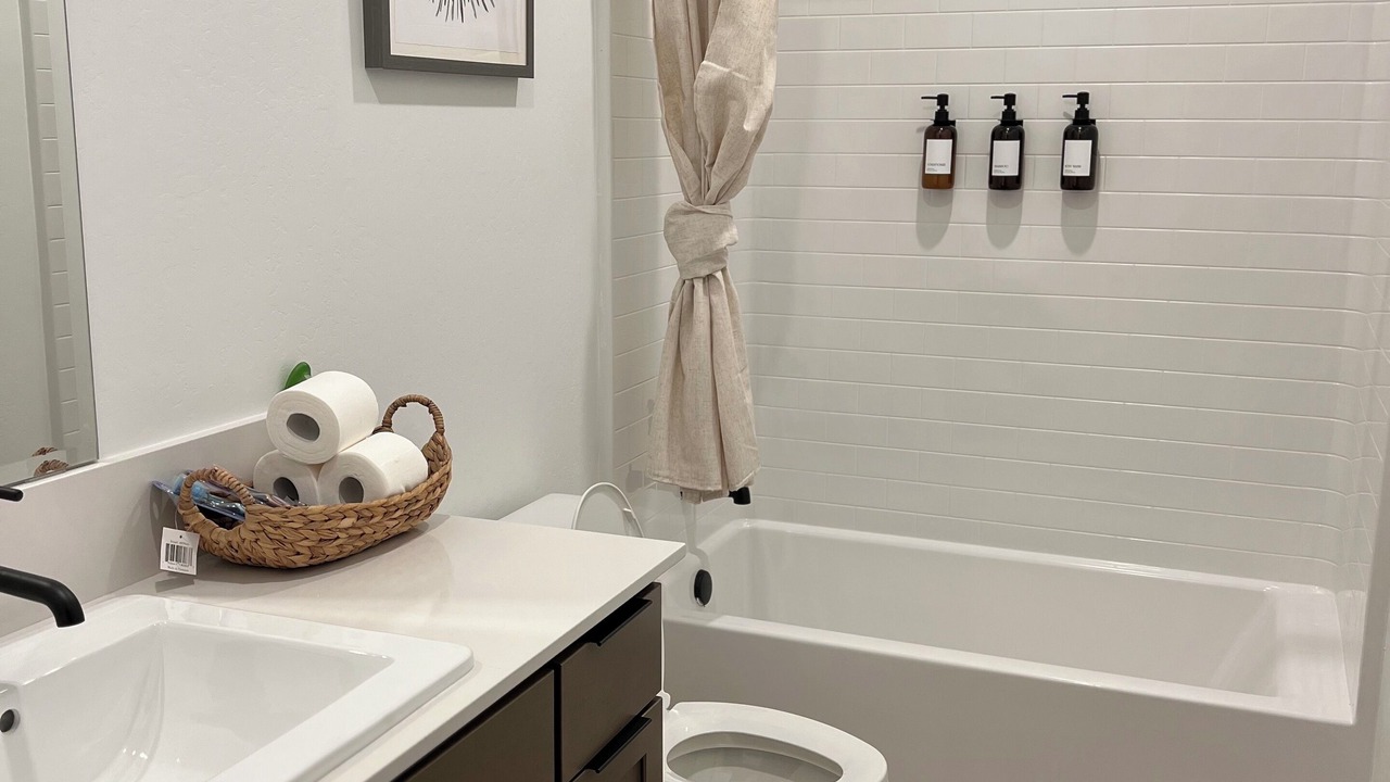 Photo of Bathroom in Pumpkin Center