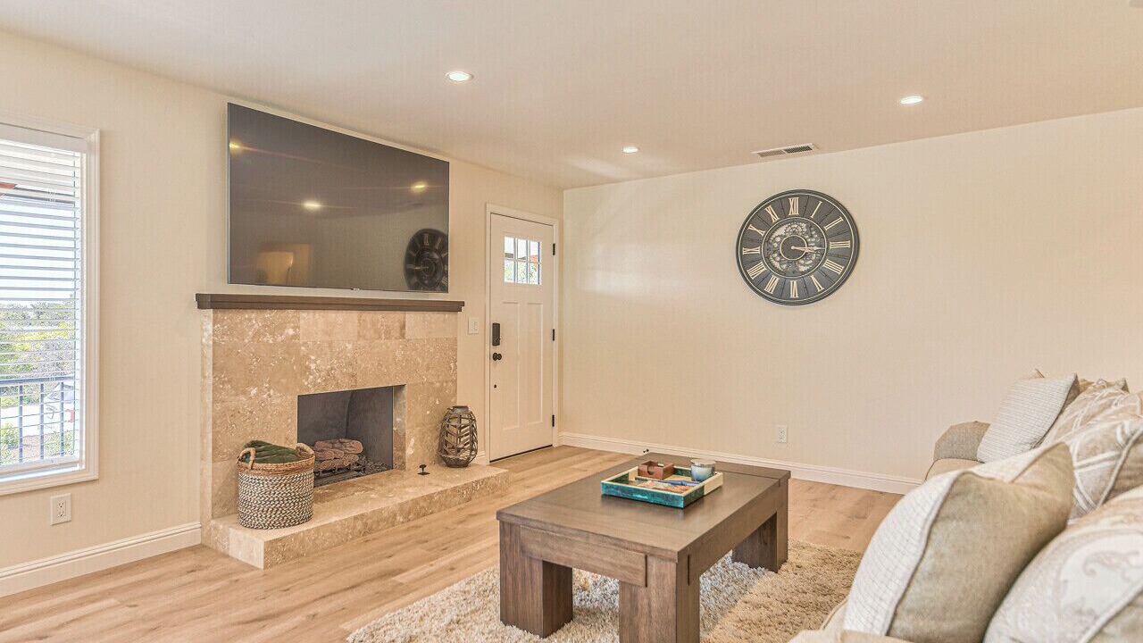 Photo of Livingroom in Del Rey Oaks