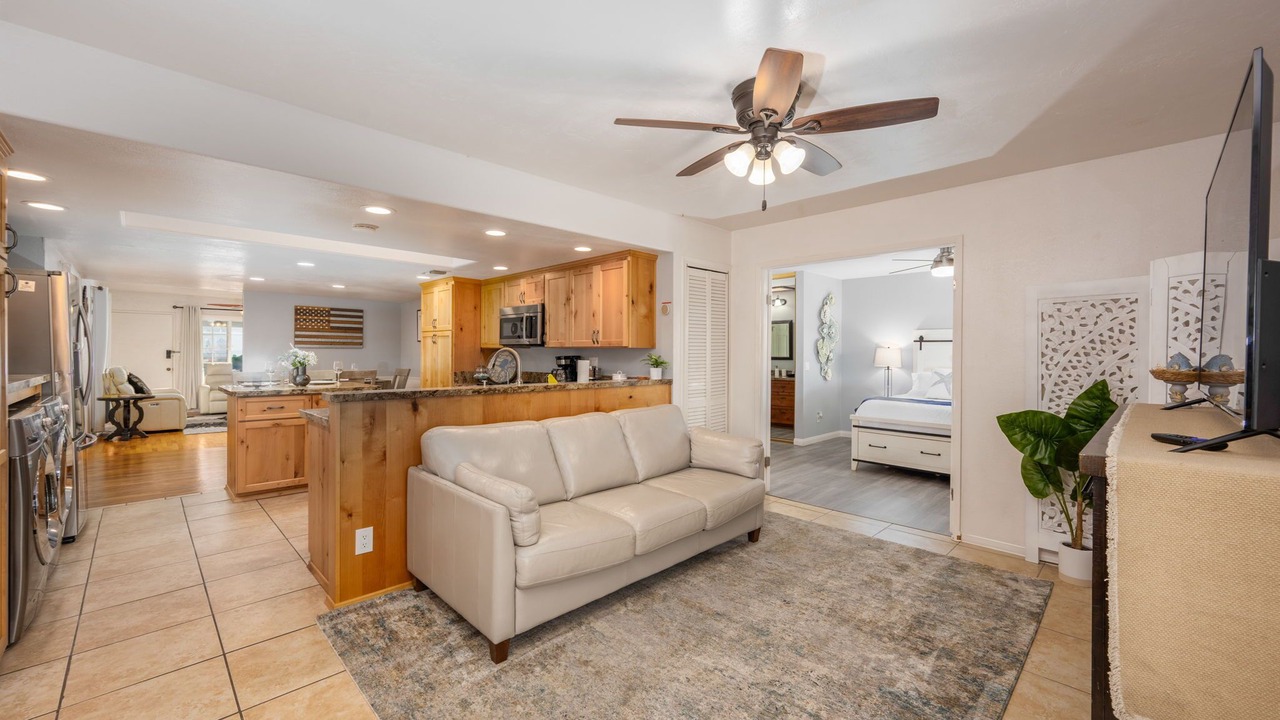 Photo of Bedroom in Lakeside
