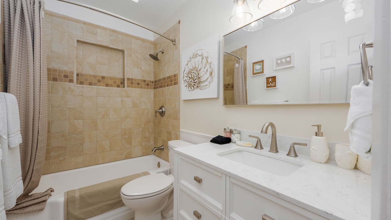 Photo of Bathroom in Lakeside