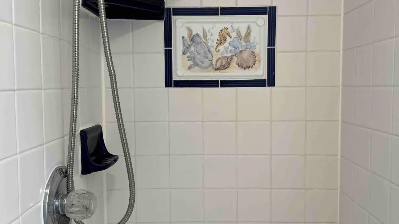 Photo of Bathroom in The Strand
