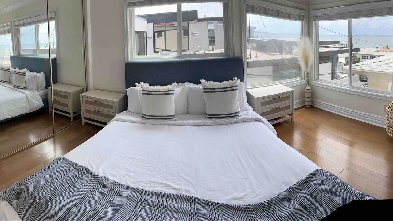Photo of Bedroom in The Strand