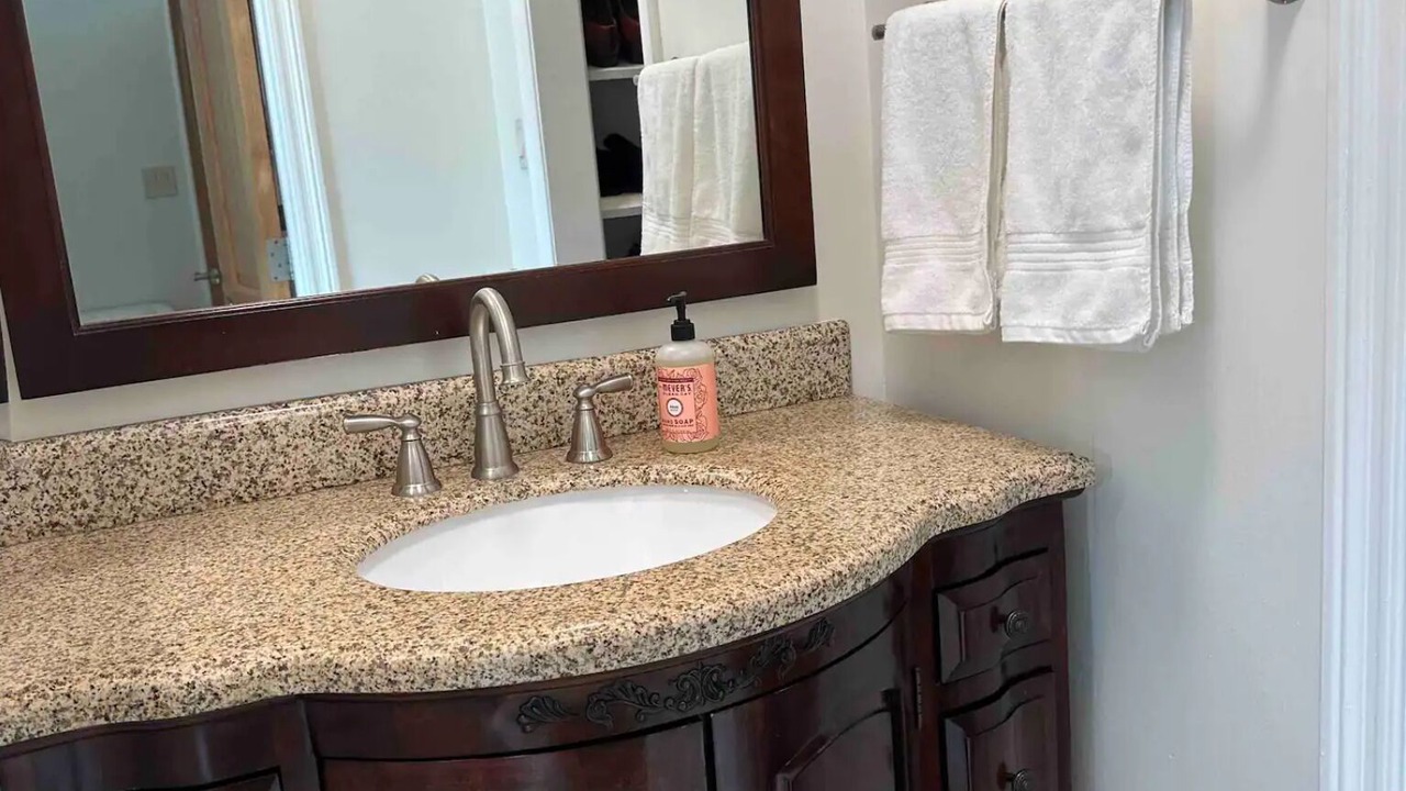 Photo of Bathroom in The Strand