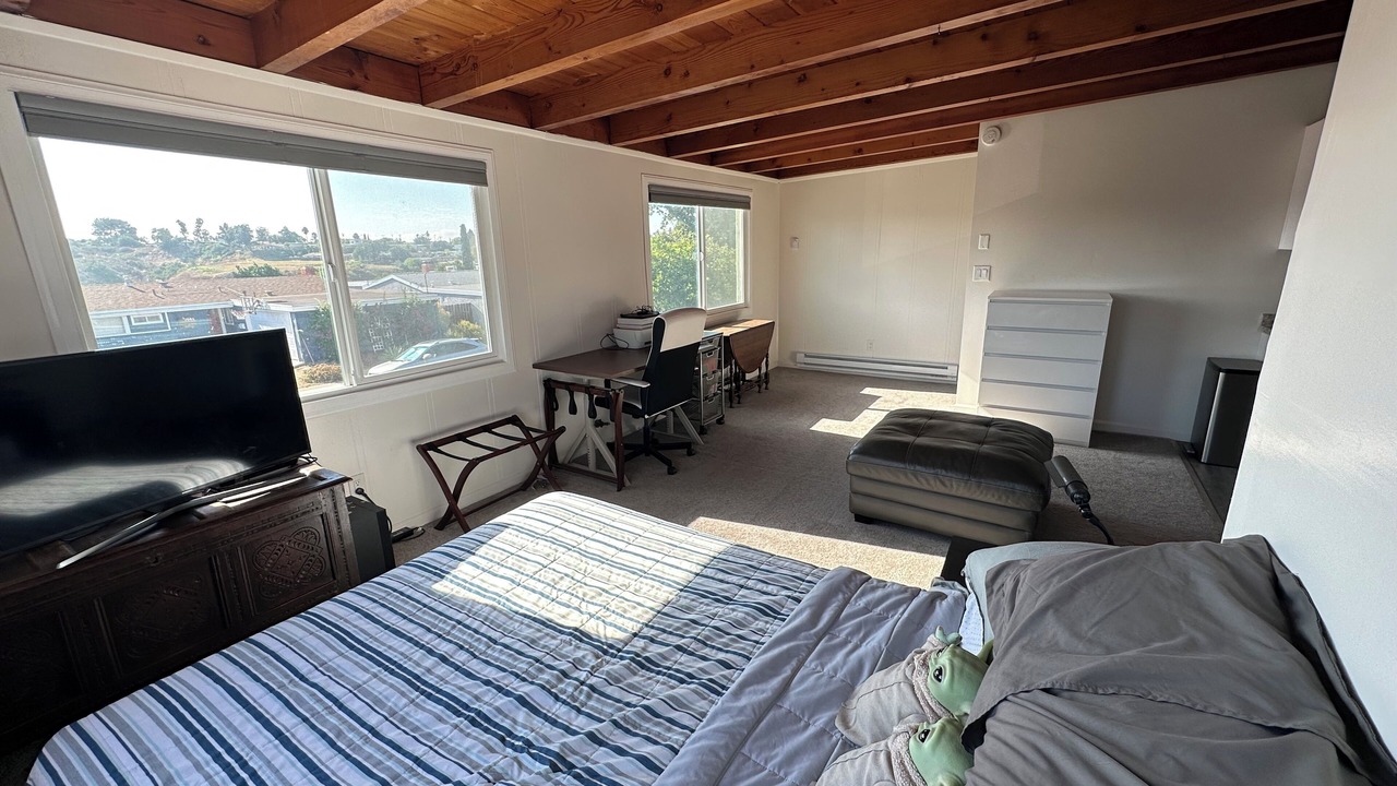 Photo of Bedroom in Serra Mesa