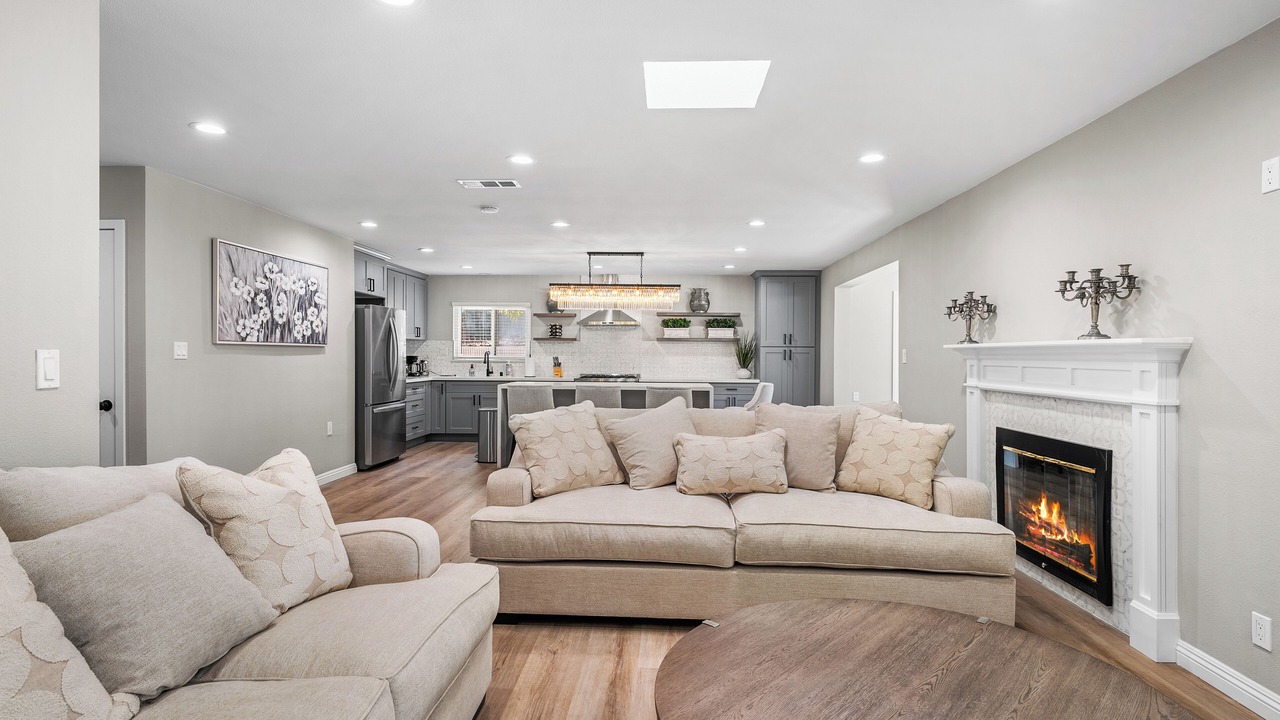 Photo of Livingroom in Rowland Heights