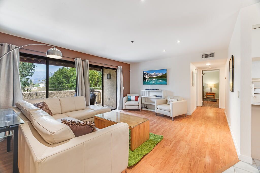 Photo of Bedroom in Racquet Club Estates