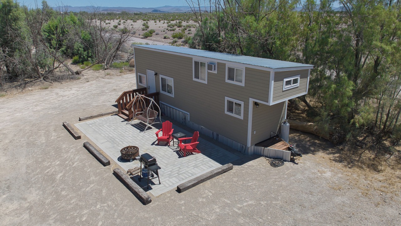 Photo of Patio Balcony in Mojave Desert