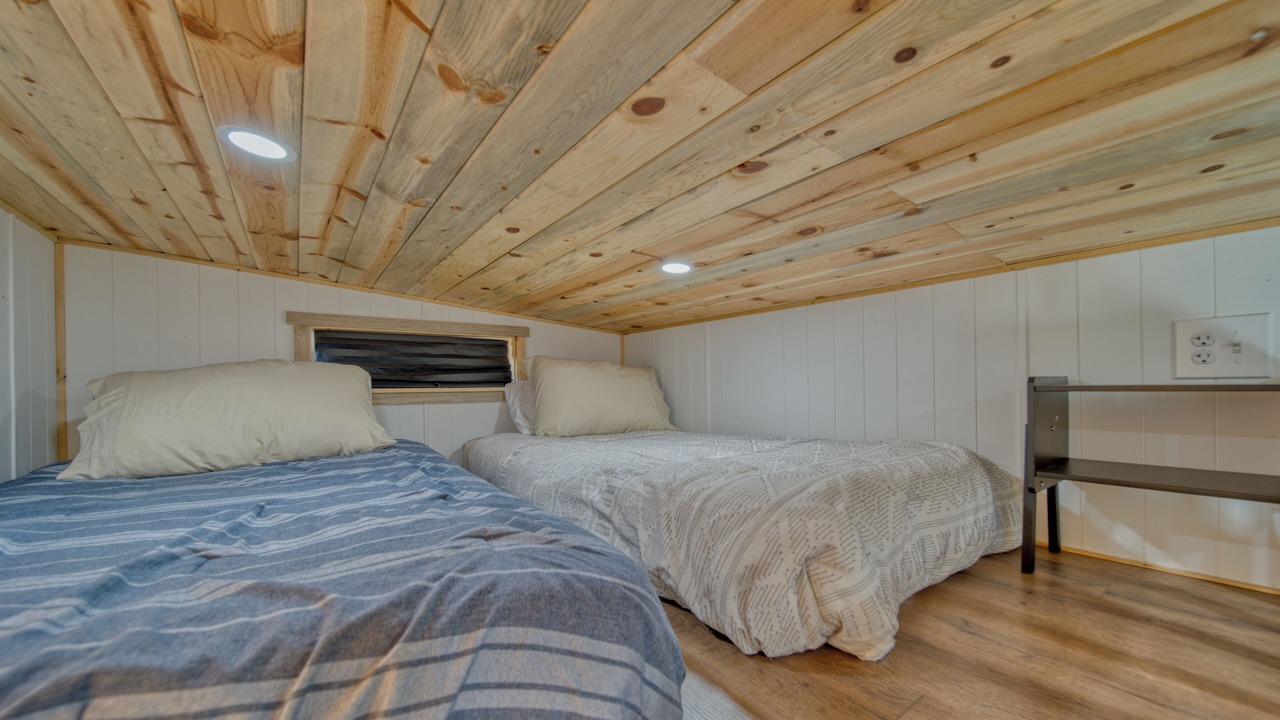 Photo of Bedroom in Mojave Desert