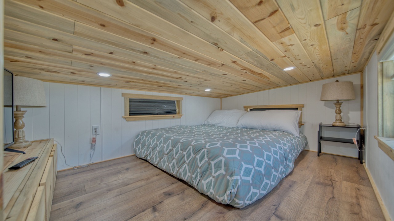 Photo of Bedroom in Mojave Desert