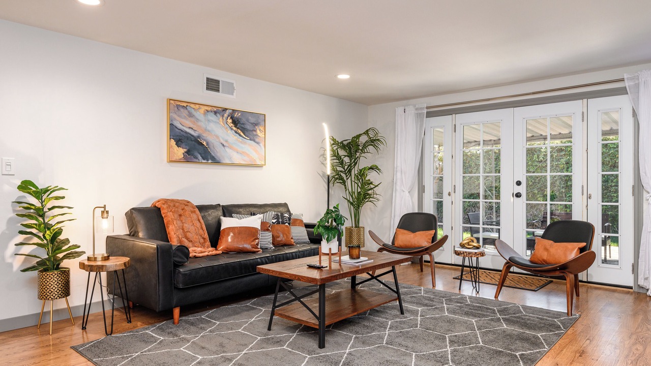 Photo of Livingroom in Fullerton