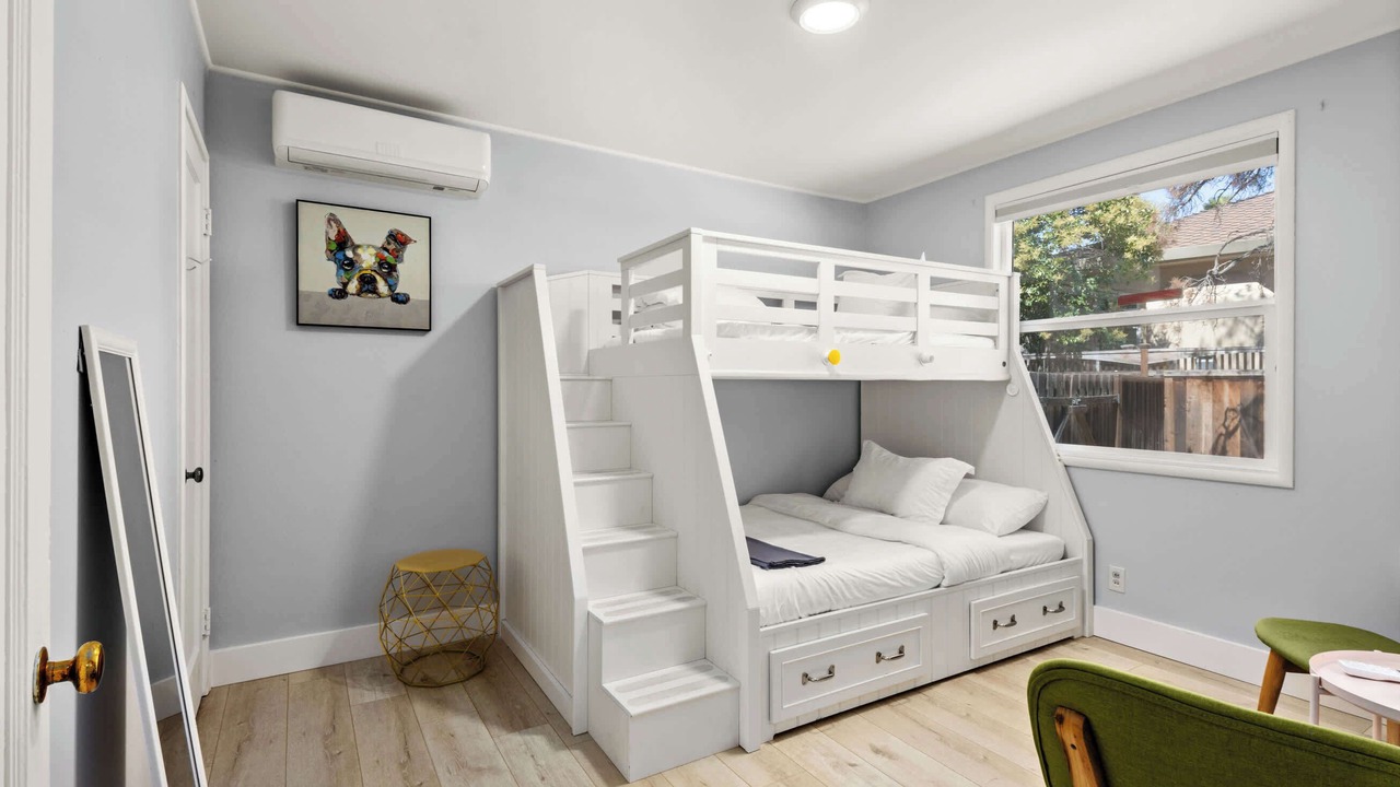 Photo of Bedroom in Cambrian Park