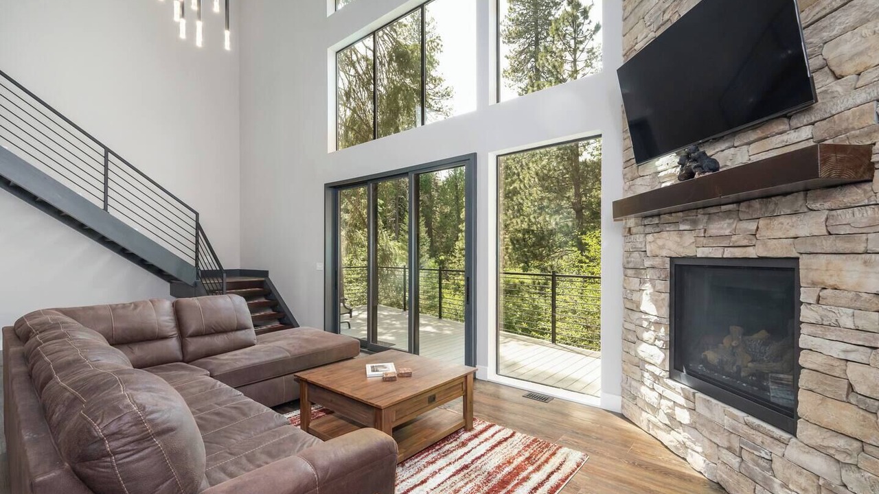 Photo of Livingroom in Fish Camp