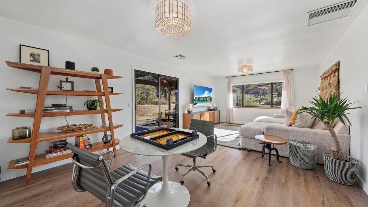 Photo of Livingroom in Pioneertown