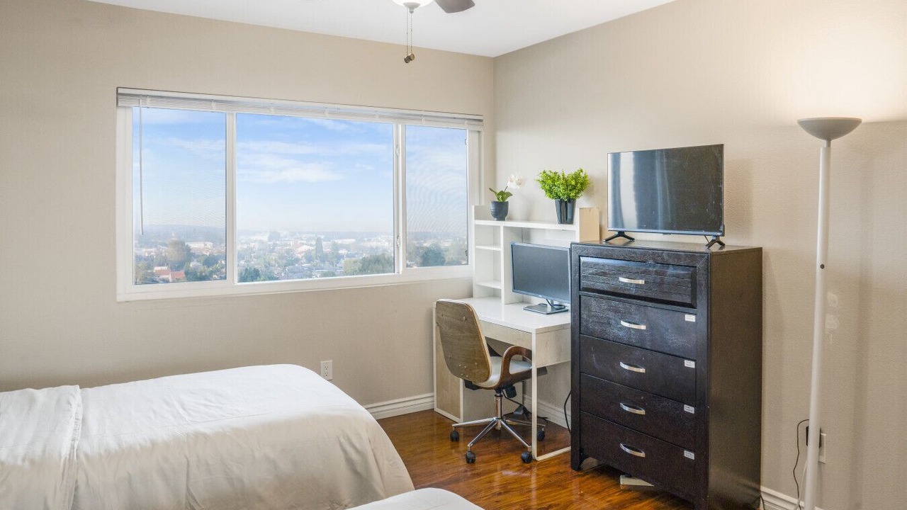 Photo of Bedroom in Lomita