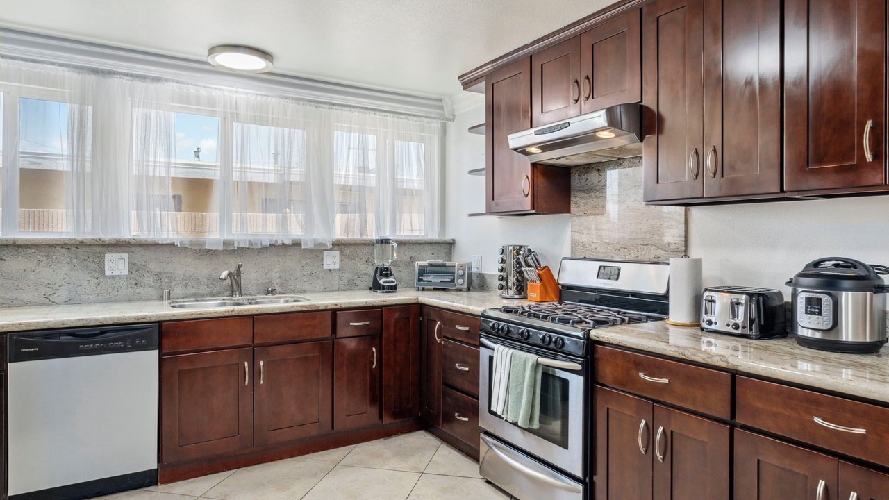 Photo of Kitchen in Southwest Anaheim