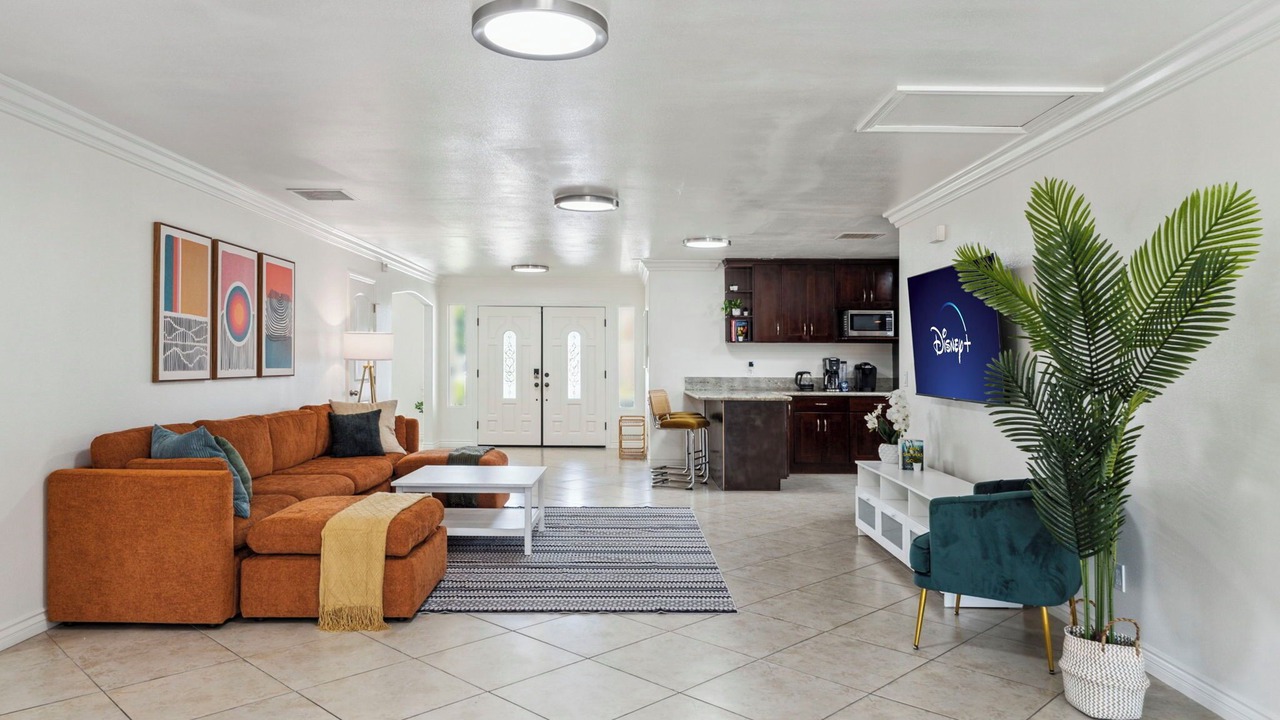 Photo of Livingroom in Southwest Anaheim