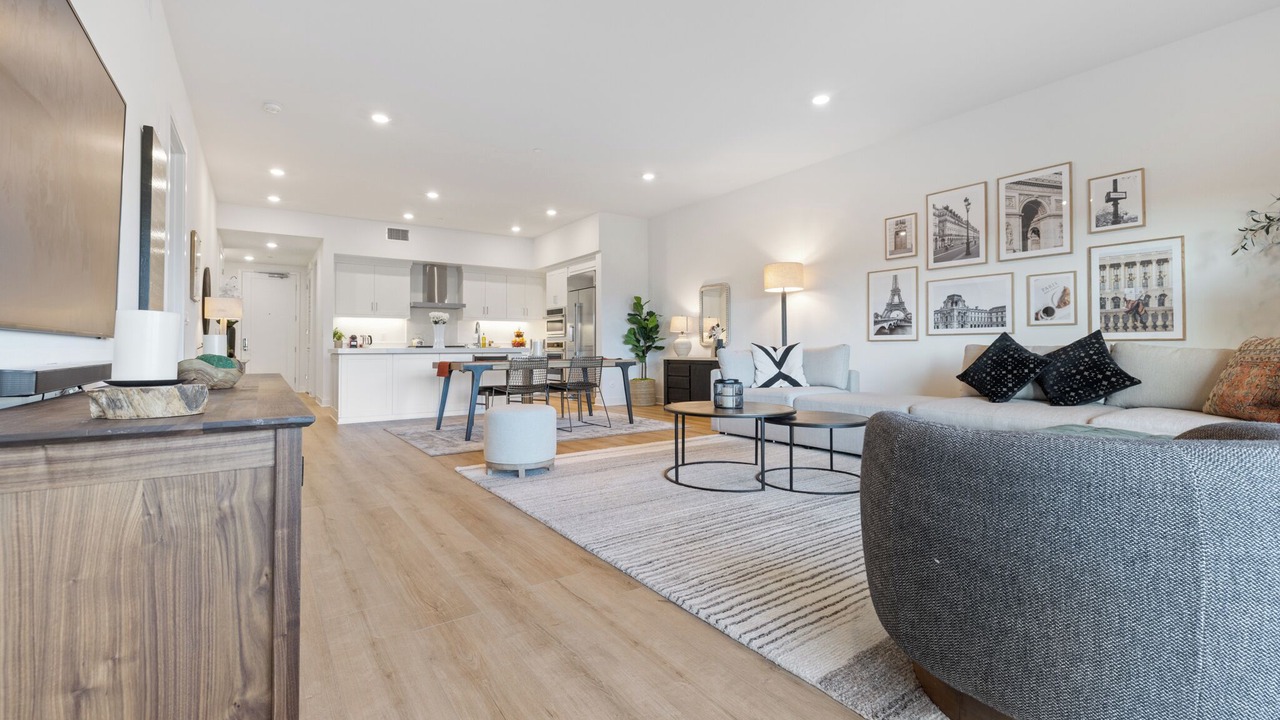 Photo of Livingroom in Irvine Business Complex
