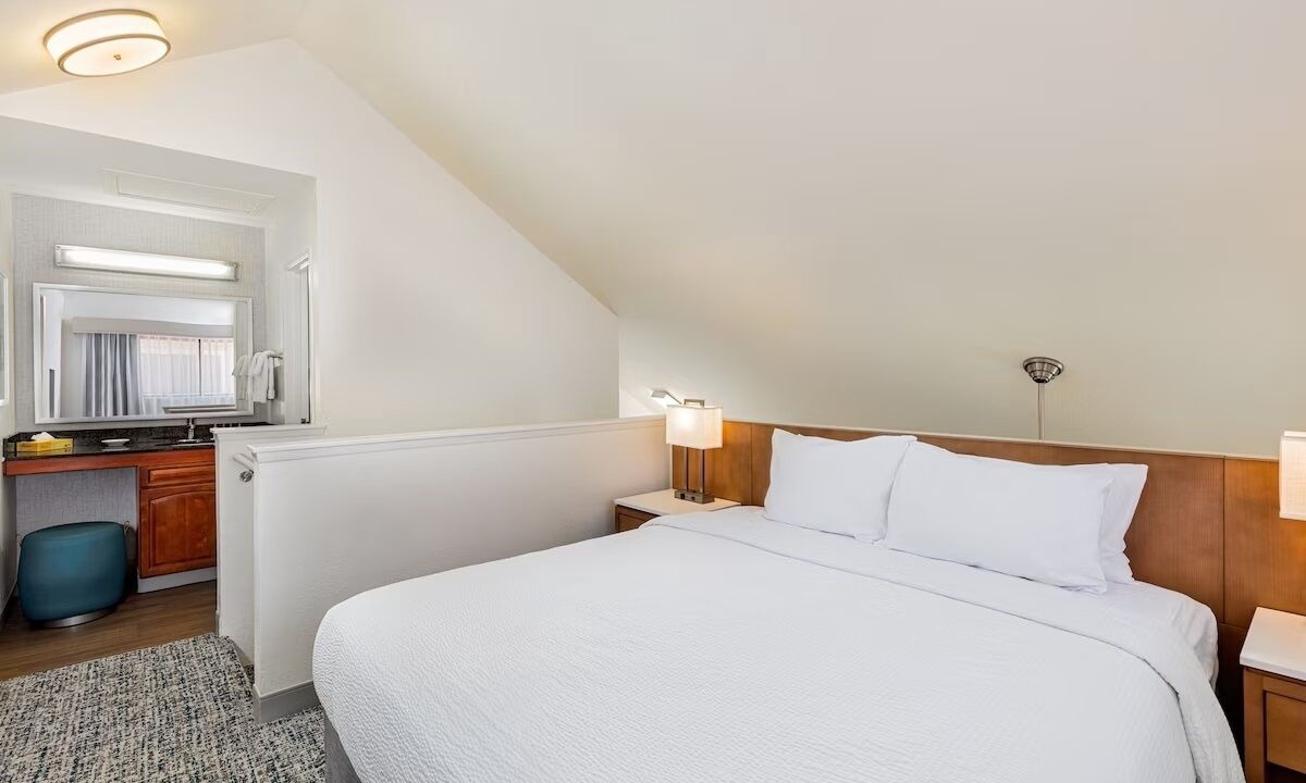 Photo of Bedroom in Anaheim Resort
