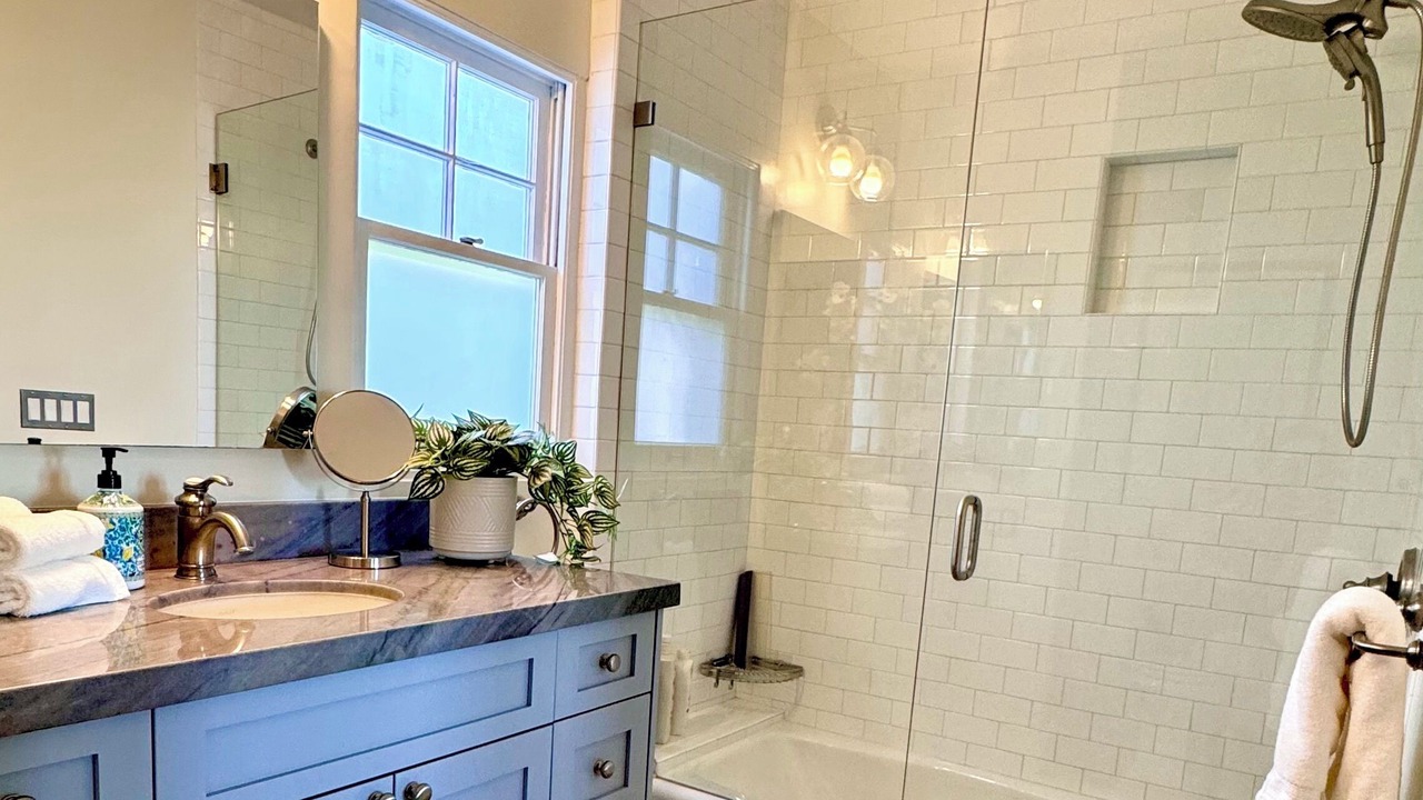 Photo of Bathroom in Mission Hills