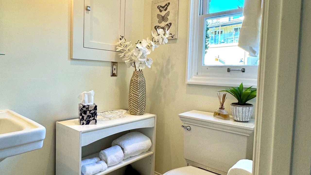 Photo of Bathroom in Mission Hills