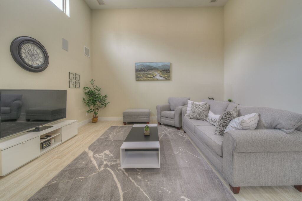 Photo of Livingroom in Estates at Canyon Crest