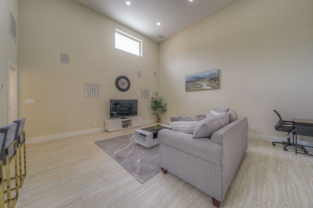 Photo of Livingroom in Estates at Canyon Crest