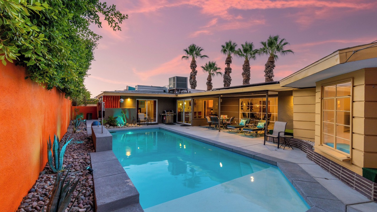 Photo of Outdoor in Warm Sands