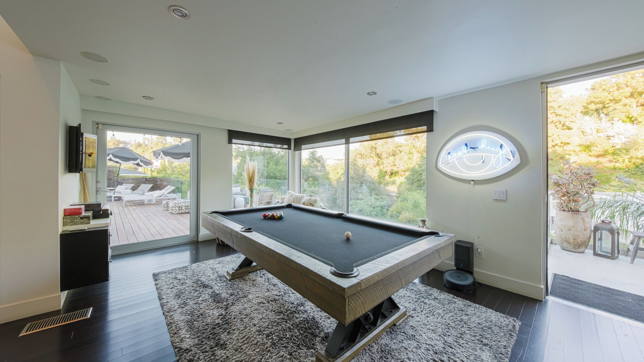 Photo of Bedroom in Hollywood Hills West