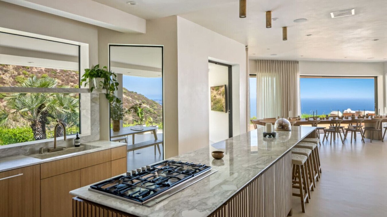 Photo of Kitchen in Western Malibu