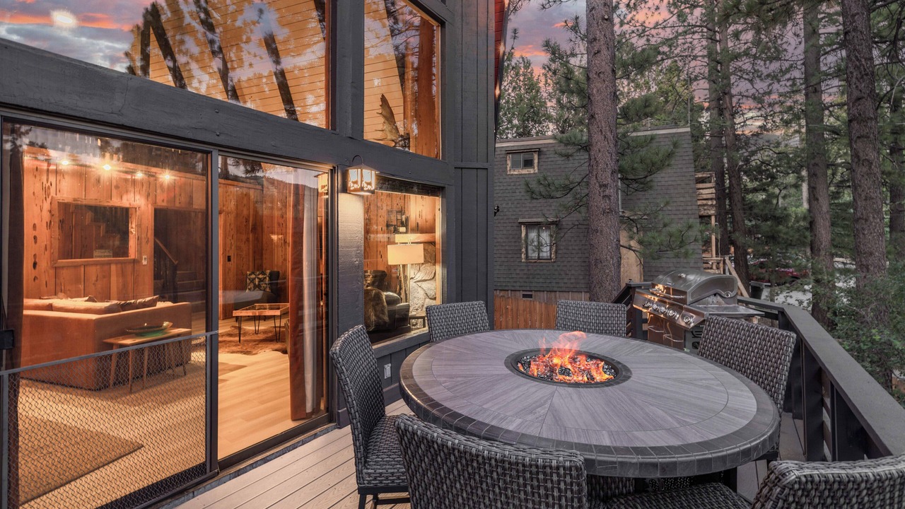 Photo of Outdoor in Moonridge