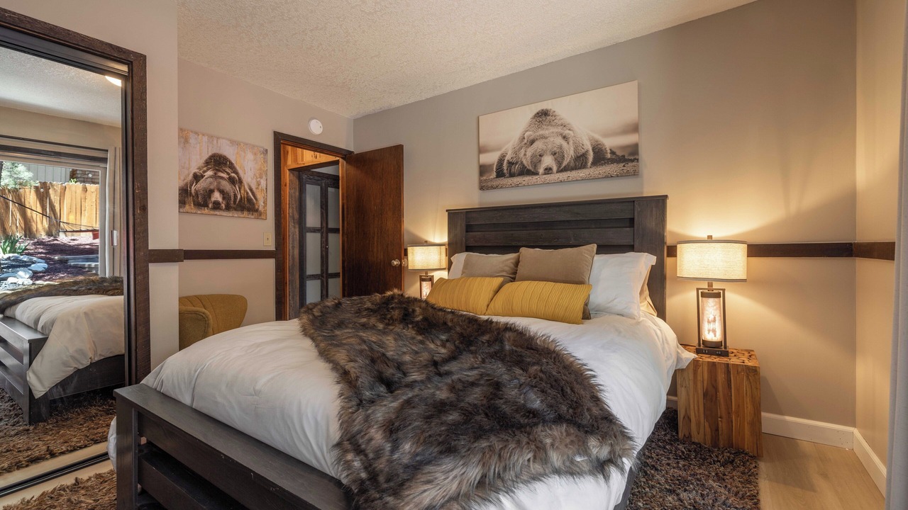 Photo of Bedroom in Moonridge