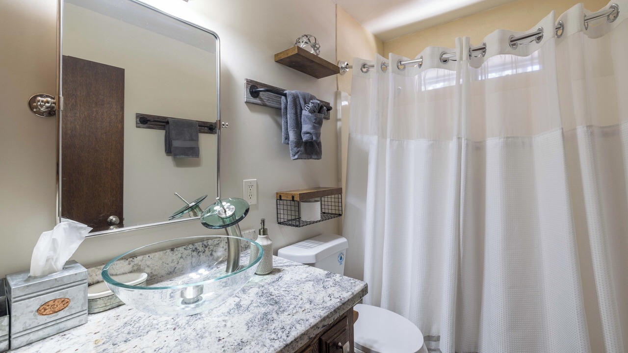 Photo of Bathroom in Moonridge
